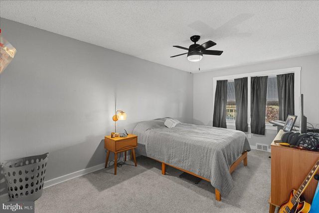 94 E BROWNING RD, Bellmawr, NJ 08031