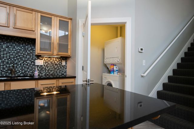 2415 Brownsboro Rd, Louisville, KY 40206