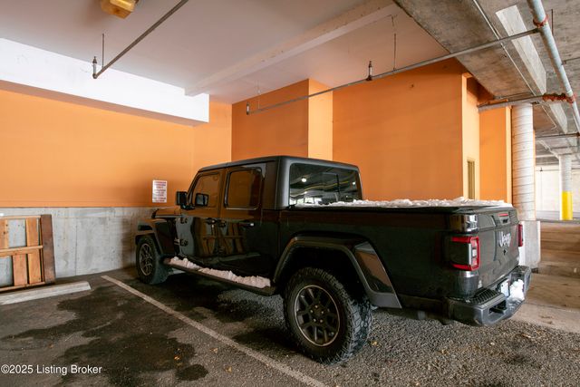 2415 Brownsboro Rd, Louisville, KY 40206