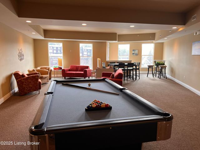 2415 Brownsboro Rd, Louisville, KY 40206