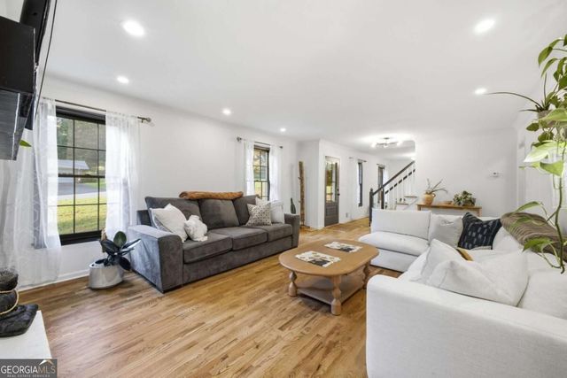 1465 Dallas Circle SW, Marietta, GA 30064