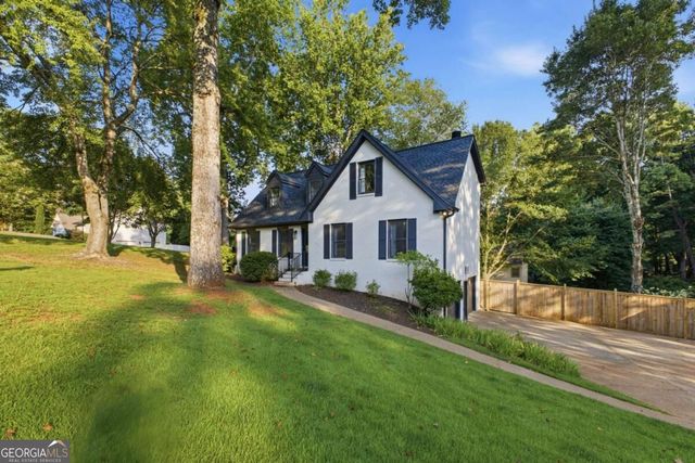 1465 Dallas Circle SW, Marietta, GA 30064