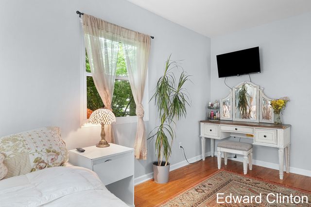 2024 7th Street Nw, City Of Grand Rapids, MI 49504