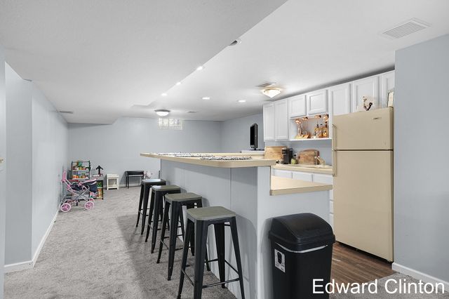 2024 7th Street Nw, City Of Grand Rapids, MI 49504