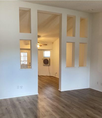 1518 E Ave J 12, Lancaster, CA 93535