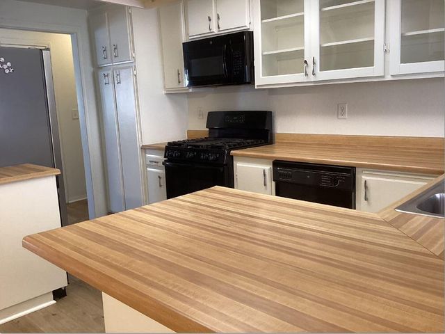 1518 E Ave J 12, Lancaster, CA 93535