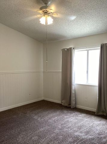 1518 E Ave J 12, Lancaster, CA 93535