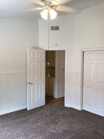 1518 E Ave J 12, Lancaster, CA 93535