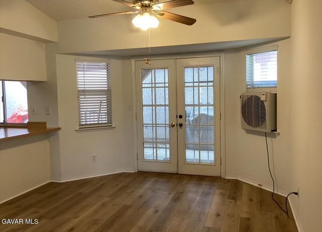 1518 E Ave J 12, Lancaster, CA 93535