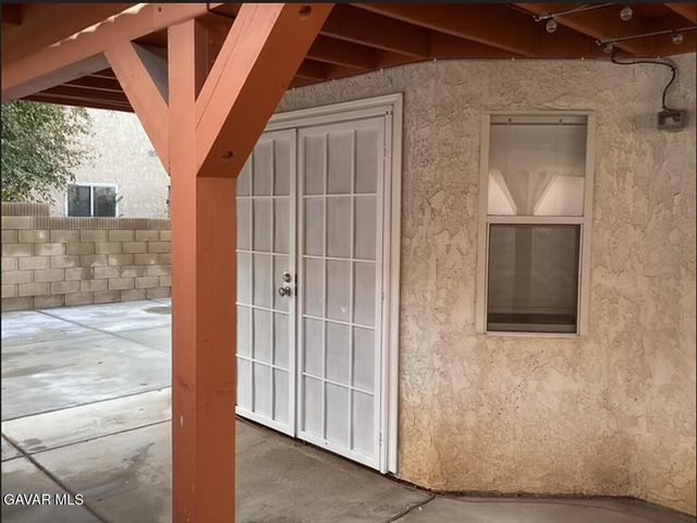 1518 E Ave J 12, Lancaster, CA 93535