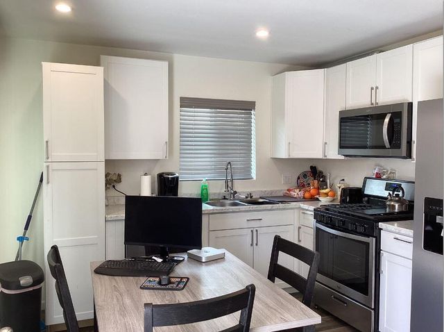 1518 E Ave J 12, Lancaster, CA 93535