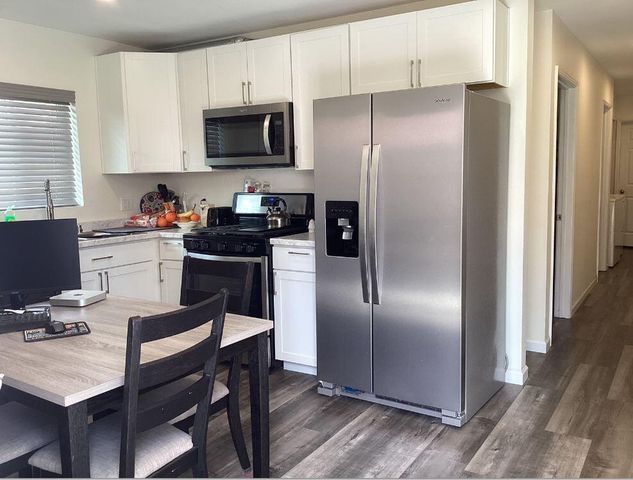 1518 E Ave J 12, Lancaster, CA 93535