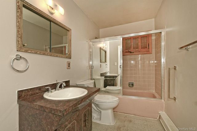 195 Mohawk Street, Ronkonkoma, NY 11779