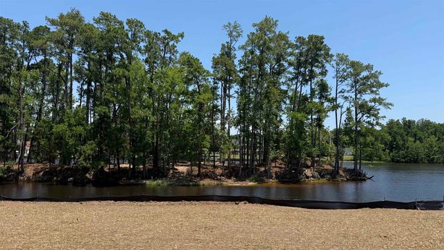824 Sailboat Dr., Myrtle Beach, SC 29588