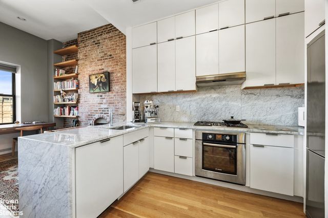 192 LENOX Avenue PHA, New York City, NY 10026