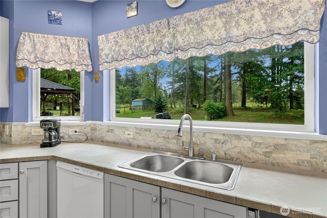 9954 Peace Road, Blaine, WA 98230