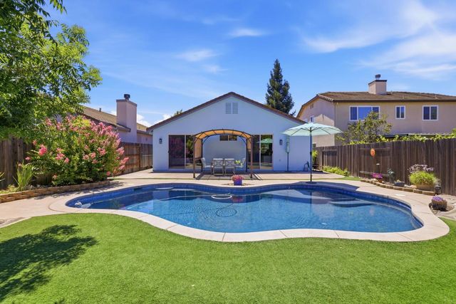 6612 Campfire Way, Citrus Heights, CA 95621