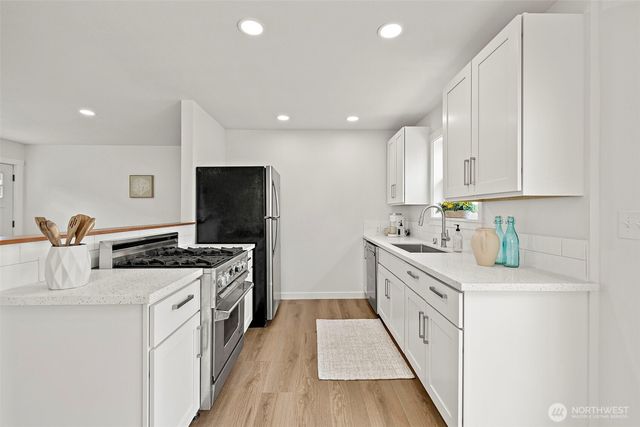 7056 S 128th Street, Seattle, WA 98178