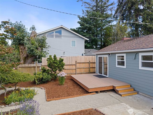 7056 S 128th Street, Seattle, WA 98178