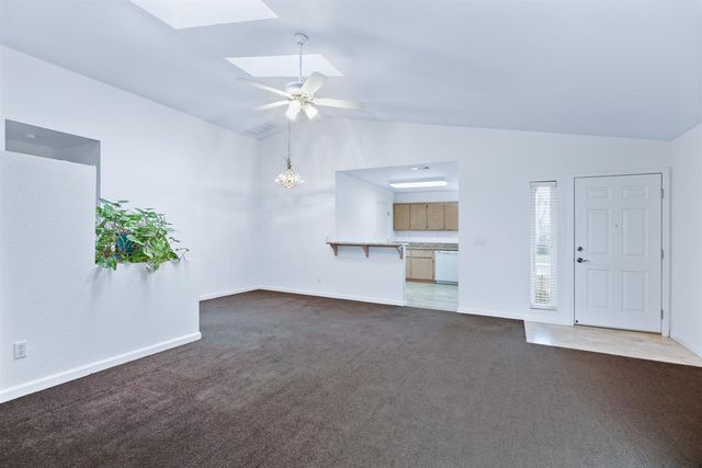 8644 Travary Way, Antelope, CA 95843