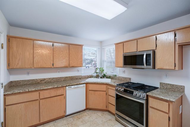 8644 Travary Way, Antelope, CA 95843