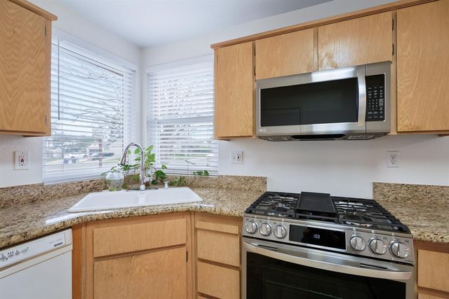 8644 Travary Way, Antelope, CA 95843