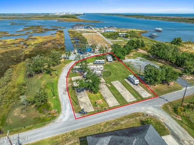 111 Alphonse Road, Hackberry, LA 70645