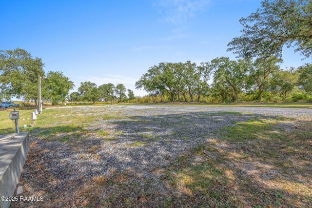 111 Alphonse Road, Hackberry, LA 70645