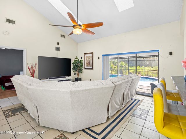 1421 Ruffin Circle SE, Palm Bay, FL 32909