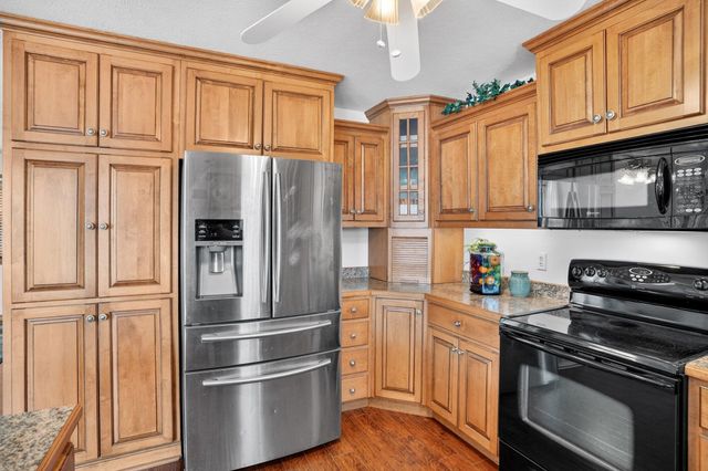 1496 State Highway Y, Galena, MO 65656