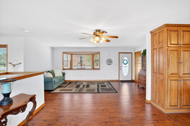 1496 State Highway Y, Galena, MO 65656