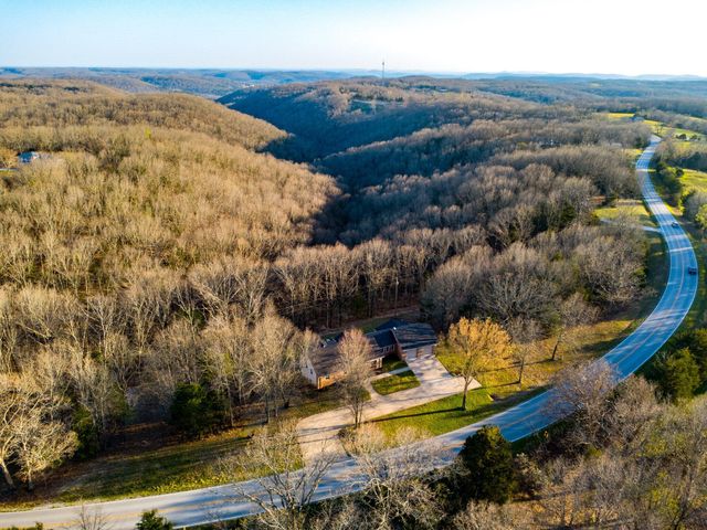 1496 State Highway Y, Galena, MO 65656