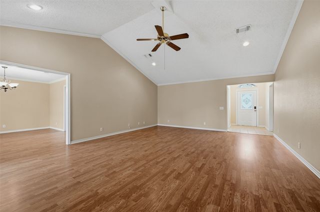 2502 Evelyn Road, Whitesboro, TX 76273