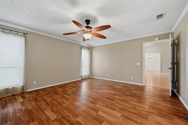 2502 Evelyn Road, Whitesboro, TX 76273
