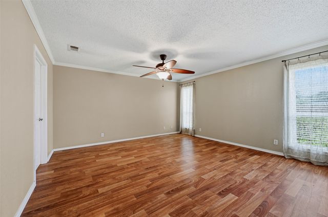 2502 Evelyn Road, Whitesboro, TX 76273