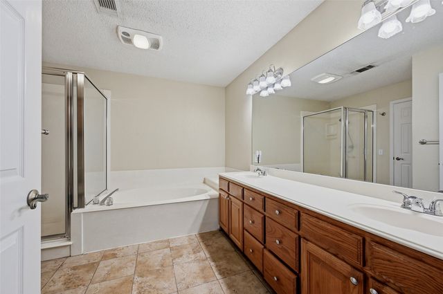 2502 Evelyn Road, Whitesboro, TX 76273