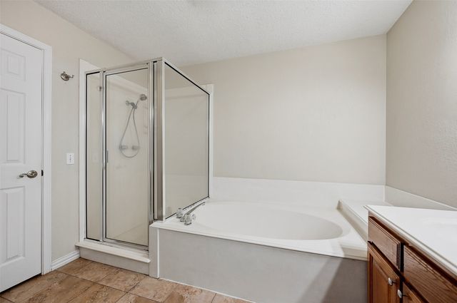 2502 Evelyn Road, Whitesboro, TX 76273