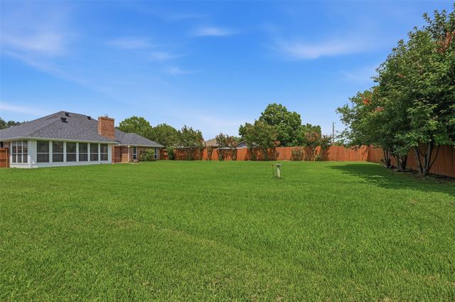 2502 Evelyn Road, Whitesboro, TX 76273