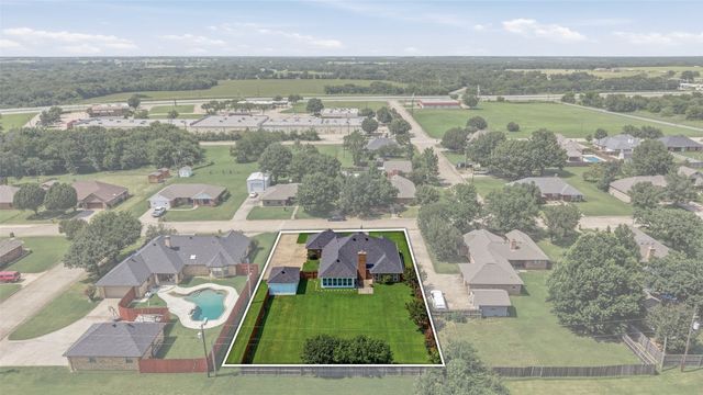 2502 Evelyn Road, Whitesboro, TX 76273