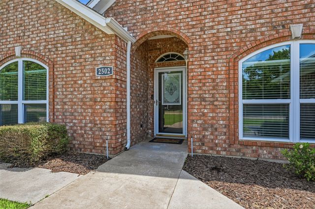 2502 Evelyn Road, Whitesboro, TX 76273
