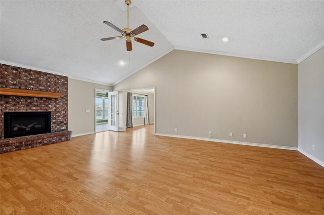 2502 Evelyn Road, Whitesboro, TX 76273
