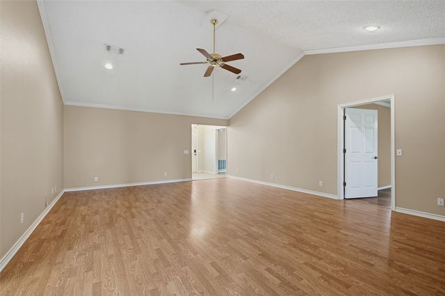 2502 Evelyn Road, Whitesboro, TX 76273