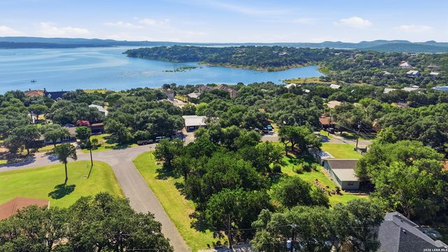 371 Bald Eagle, Canyon Lake, TX 78133