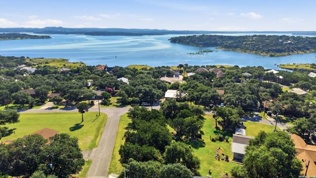 371 Bald Eagle, Canyon Lake, TX 78133