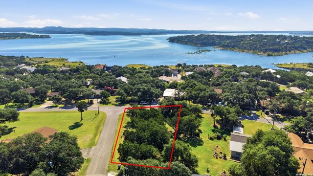 371 Bald Eagle, Canyon Lake, TX 78133
