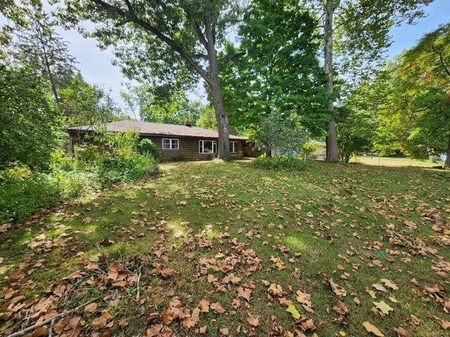 12212 Riverside Drive, White Pigeon, MI 49099