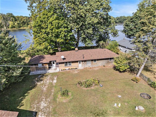 12212 Riverside Drive, White Pigeon, MI 49099