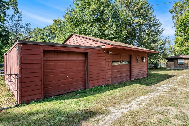 12212 Riverside Drive, White Pigeon, MI 49099