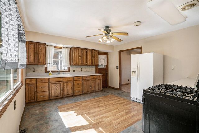 12212 Riverside Drive, White Pigeon, MI 49099