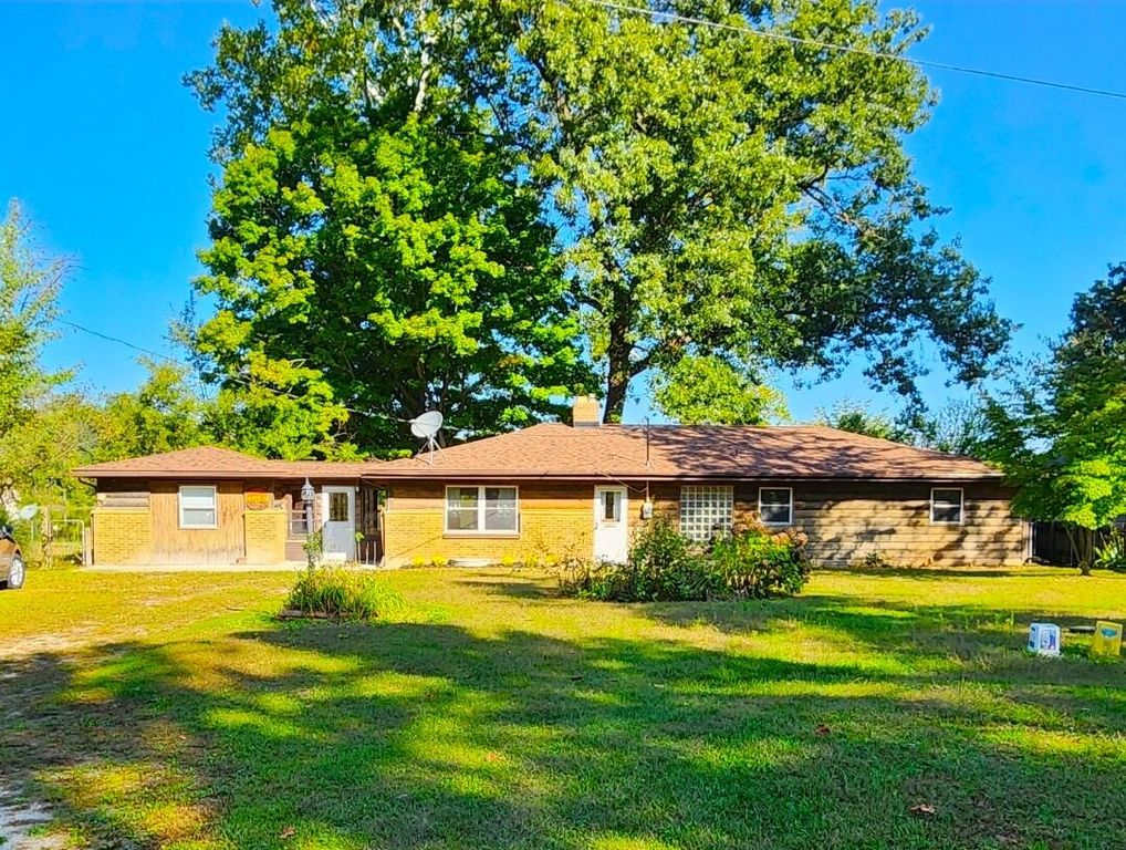 12212 Riverside Drive, White Pigeon, MI 49099